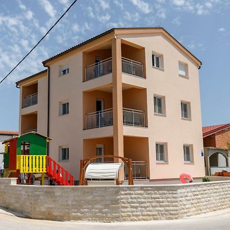 Villa Nivel Vir Zewnętrze zdjęcie