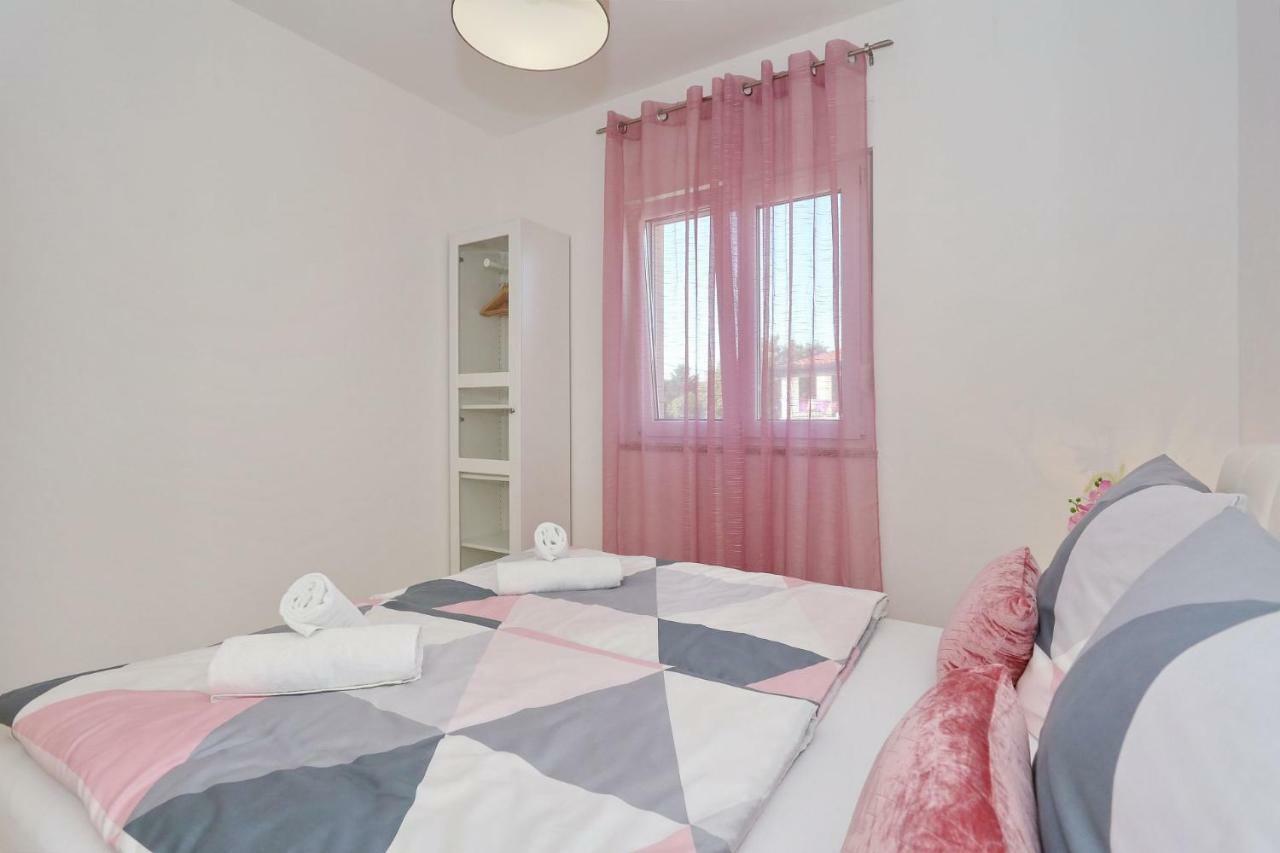 Villa Nivel Vir Zewnętrze zdjęcie